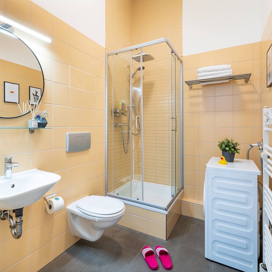 One Bedroom Apartment