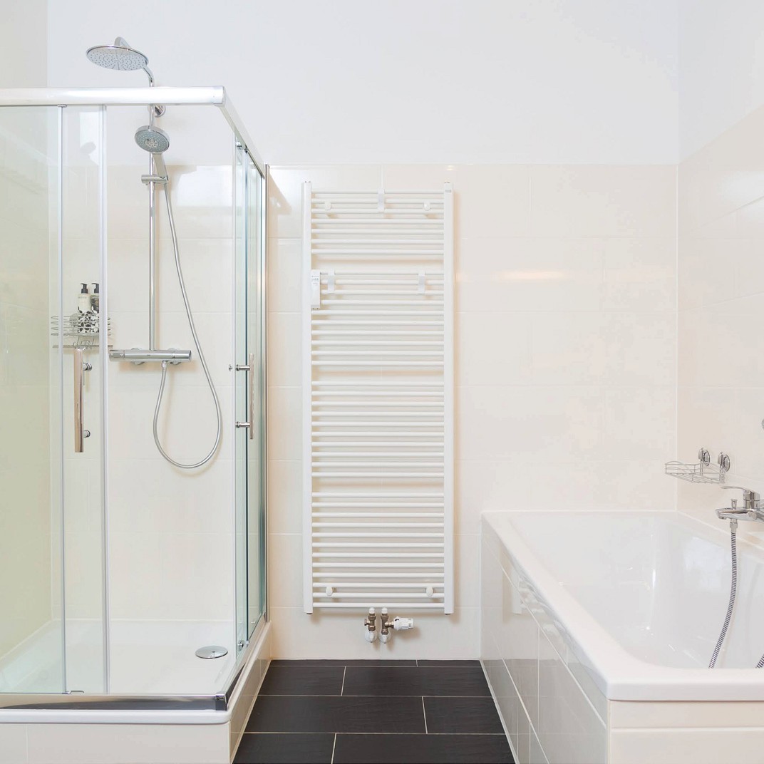 Five Bedroom Connection Apartment