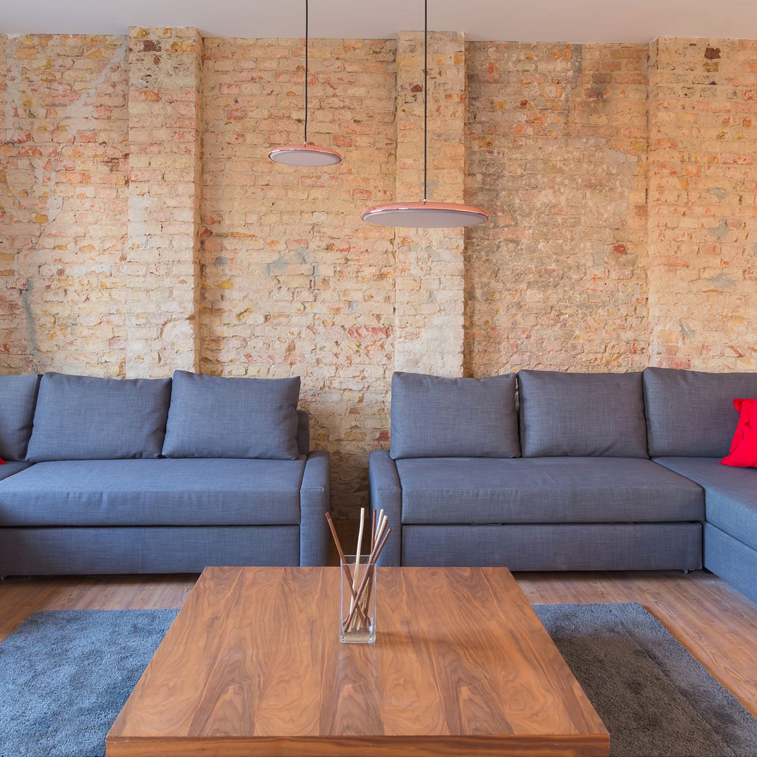 Five Bedroom Connection Apartment